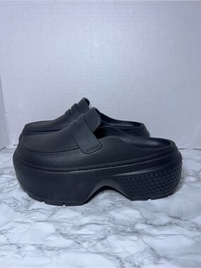 Crocs Stomp Loafer Mules Clogs
Shoes W7/M5 Black Chunky
Platform Slip On 209937